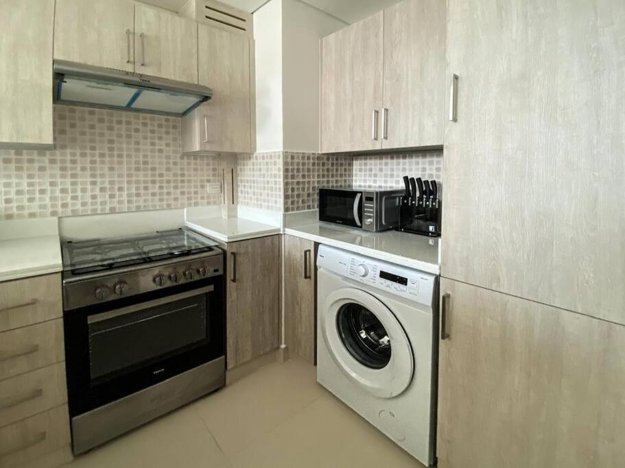 1 Bedroom 65M2, Infinity Pool, West Beach, Noise Insulation Dubai Exterior foto
